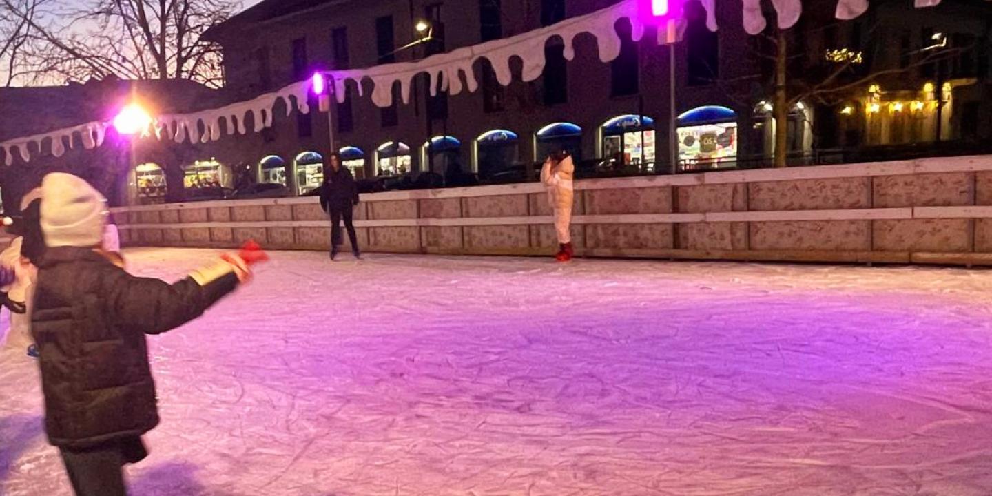 Eventi in Abbitegrasso: Pista di pattinaggio su ghiaccio